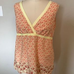 XL v neck cotton yellow trim orange